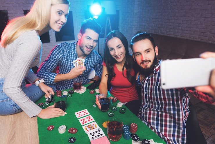 Tampilan antarmuka permainan Big Time Gaming di platform aseantogel dengan simbol-simbol berwarna-warni